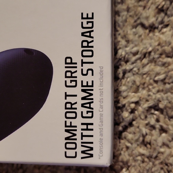 Yok Black Ergo Comfort Grip with Game Storage for Nintendo Switch Lite - Picture 3 of 5